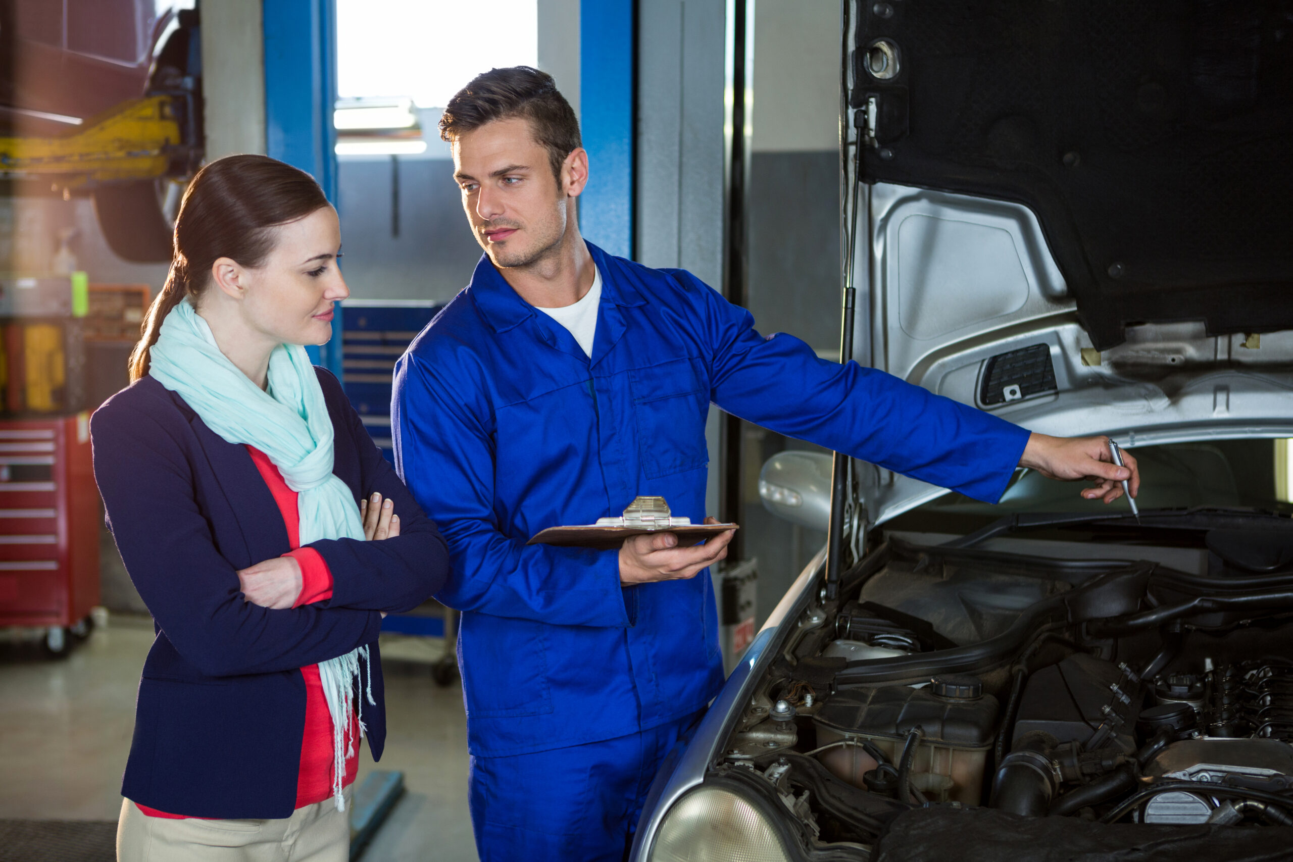 When to Visit a Car Engine Repair Shop in Dubai: A Complete Guide